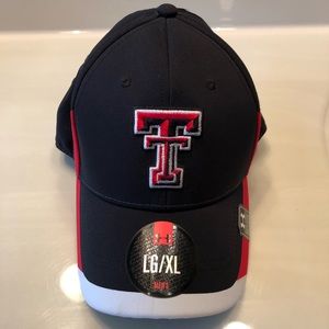 Men’s Fitted UA Hat